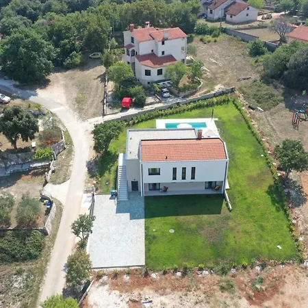 Lia With Pool - Luxury In Vintijan, Near And Medulin *