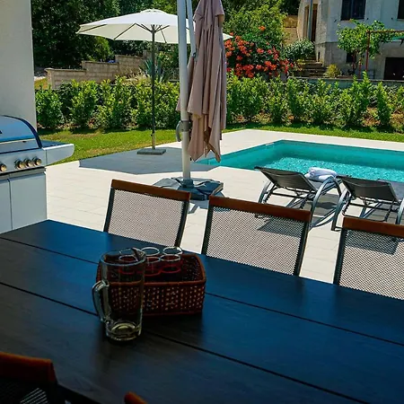 Lia With Pool - Luxury In Vintijan, Near And Medulin Pula