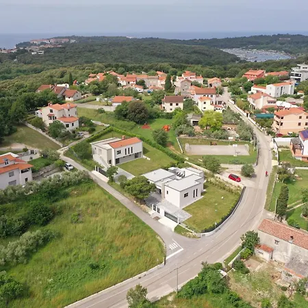 Lia With Pool - Luxury In Vintijan, Near And Medulin Villa
