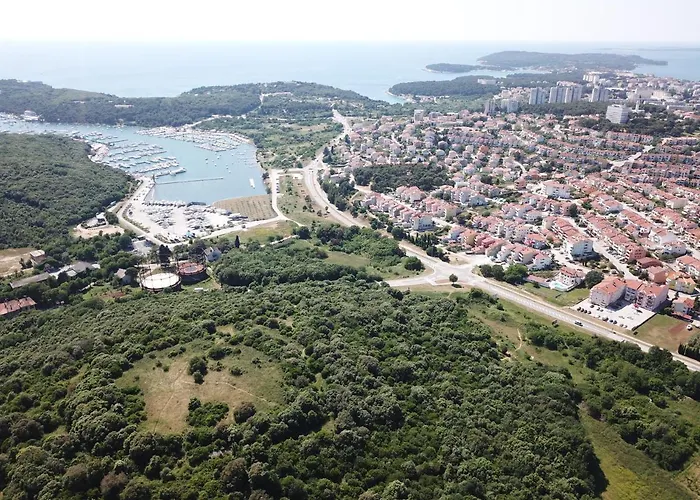 Βίλα Lia With Pool - Luxury In Vintijan, Near And Medulin *